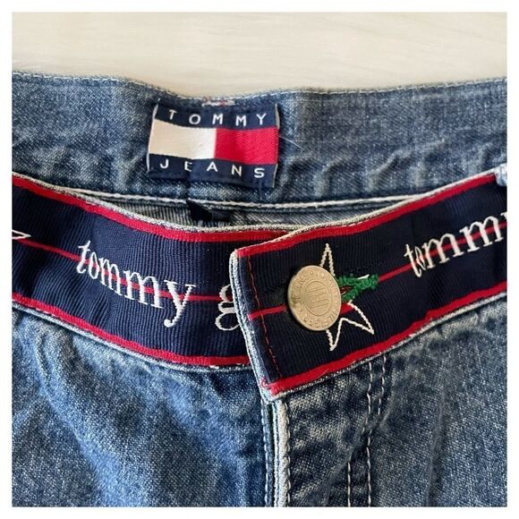 Vintage Tommy Hilfiger High Waist Logo Band Shorts - Picture 5 of 7